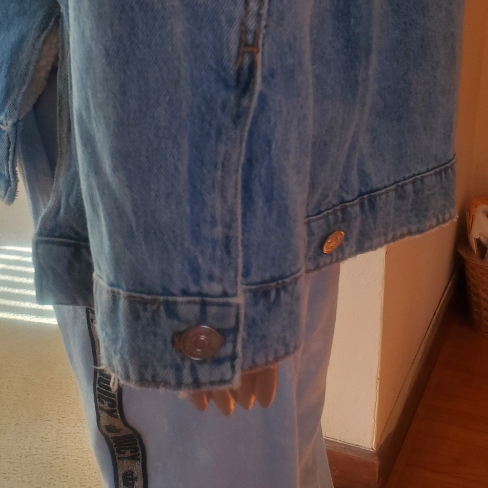 Zara Denim Jacket - Picture 7 of 9